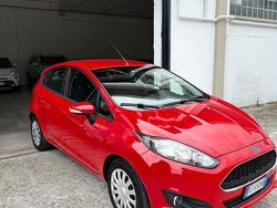 Rosso Usata 2016 Ford Fiesta Titanium Tre volumi | 5500 € (Super prezzo)
