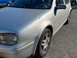 Grigio Usata 2002 VW Golf IV Tre volumi | 1100 € (Ottimo prezzo)