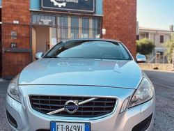 Usata 2011 Volvo V60 Summum Station wagon | 3700 € (Buon prezzo)