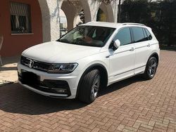 Bianco Usata 2020 VW Tiguan R-line SUV | 25.000 € (Cara)