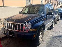 Usata 2005 Jeep Cherokee Limited SUV | 5800 € (Buon prezzo)