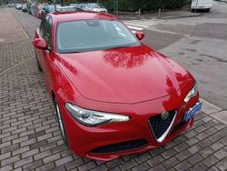 Rosso Usata 2020 Alfa Romeo Giulia Business Tre volumi | 20.900 € (Ottimo prezzo)