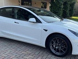 Bianco Usata 2021 Tesla Model 3 Tre volumi | 29.000 € (Buon prezzo)