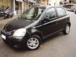 Nero Usata 2005 Toyota Yaris Tre volumi | 2500 € (Buon prezzo)