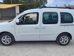Bianco pastello Usata 2020 Renault Kangoo LIMITED Monovolume | 11.900 € (Molto cara)