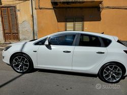 Usata 2011 Opel Astra Cosmo | 4700 € (Buon prezzo)