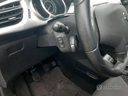 Grigio Usata 2011 Citroën C3 Attraction Tre volumi | 4000 € (Buon prezzo)