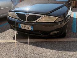 Nero Usata 2003 Lancia Ypsilon Due volumi | 350 € (Molto cara)