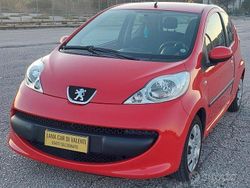 Rosso Usata 2008 Peugeot 107 Due volumi | 2999 € (Buon prezzo)