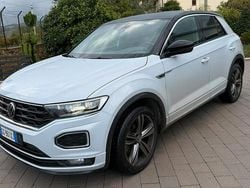 Grigio Usata 2021 VW T-Roc R-line SUV | 22.900 € (Buon prezzo)