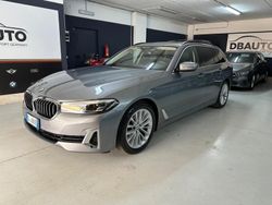 Argento Usata 2022 BMW 520 Luxury Line Station wagon | 35.500 € (Buon prezzo)
