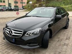 Nero Usata 2015 Mercedes E250 Executive Tre volumi | 15.700 € (Buon prezzo)