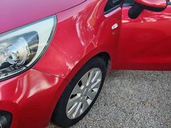 Rosso Usata 2011 Kia Rio Tre volumi | 3900 €