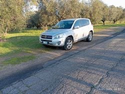 Grigio Usata 2011 Toyota RAV4 SUV | 5500 € (Ottimo prezzo)