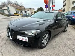 Nero Usata 2020 Alfa Romeo Giulia Business Tre volumi | 23.780 € (Buon prezzo)