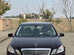 Usata 2010 Mercedes E220 Avantgarde Tre volumi | 10.500 € (Buon prezzo)
