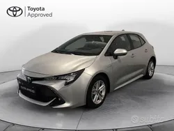 Argento Usata 2021 Toyota Corolla Active Tre volumi | 19.400 € (Buon prezzo)