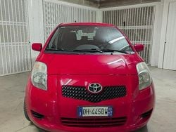 Rosso Usata 2007 Toyota Yaris Due volumi | 4599 € (Buon prezzo)