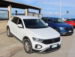 Bianco Usata 2023 VW T-Roc Life SUV | 17.950 € (Ottimo prezzo)