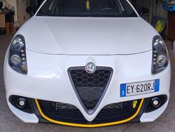 Bianco Usata 2015 Alfa Romeo Giulietta Due volumi | 9900 € (Molto cara)