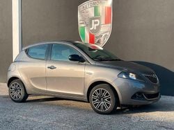 Grigio Usata 2022 Lancia Ypsilon Gold Due volumi | 9990 € (Buon prezzo)