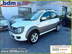 Bianco(met.) Usata 2011 Fiat Panda 4x4 Cross Due volumi | 9900 € (Buon prezzo)