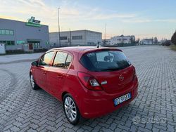 Rosso Usata 2009 Opel Corsa Enjoy Tre volumi | 2100 € (Cara)