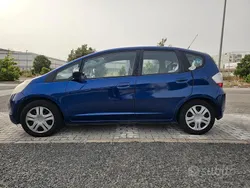 Blu/azzurro Usata 2009 Honda Jazz Elegance Due volumi | 3200 € (Buon prezzo)
