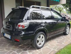 Nero Usata 2005 Mitsubishi Outlander SUV | 9400 €
