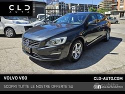 Grigio scuro Usata 2017 Volvo V60 Station wagon | 7900 € (Super prezzo)