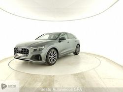 Grigio daytona perla Usata 2020 Audi Q8 Sport SUV | 53.900 € (Ottimo prezzo)