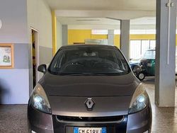 Usata 2012 Renault Scénic III Monovolume | 3800 € (Buon prezzo)