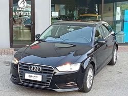 Nero Usata 2015 Audi A3 Ambiente Tre volumi | 9800 € (Ottimo prezzo)