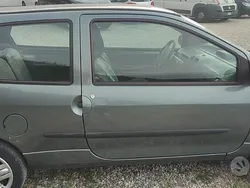 Usata 2005 Renault Twingo Due volumi | 1300 € (Ottimo prezzo)