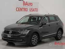 Nero Usata 2021 VW Tiguan Life SUV | 24.900 € (Buon prezzo)