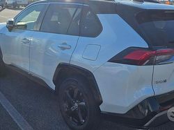 Bianco Usata 2019 Toyota RAV4 Hybrid Style SUV | 26.000 € (Buon prezzo)