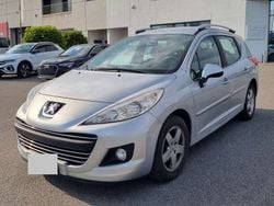 Argento Usata 2010 Peugeot 207 Station wagon | 3950 € (Buon prezzo)