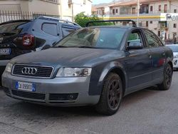 Grigio Usata 2002 Audi A4 Ambiente Tre volumi | 2000 € (Super prezzo)