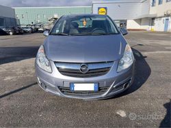 Grigio Usata 2010 Opel Corsa Tre volumi | 2200 € (Super prezzo)