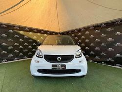 Bianco Usata 2015 Smart ForTwo Coupé Passion Due volumi | 10.990 € (Buon prezzo)