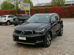 Onyx black Usata 2022 Volvo XC40 Inscription SUV | 29.500 € (Buon prezzo)
