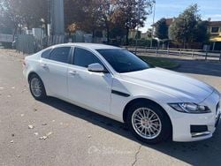 Bianco Usata 2016 Jaguar XF Business Edition Tre volumi | 8900 € (Buon prezzo)