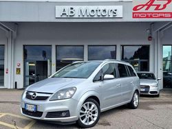 Grigio Usata 2006 Opel Zafira Cosmo Monovolume | 3950 € (Buon prezzo)