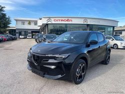 Nero Nuova 2025 Alfa Romeo Junior Edizione Speciale SUV | 32.990 € (Molto cara)
