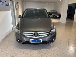 Argento Usata 2012 Mercedes B180 Executive Monovolume | 8300 € (Buon prezzo)