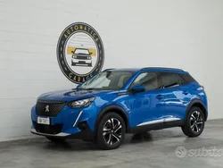 Blu/azzurro Usata 2021 Peugeot 2008 Allure SUV | 19.100 € (Buon prezzo)