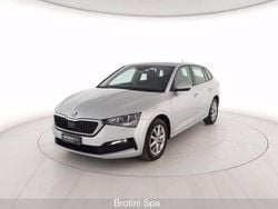 Grigio metallizzato Usata 2021 Skoda Scala Ambition Due volumi | 12.000 € (Buon prezzo)