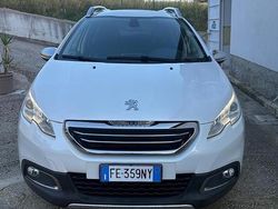 Bianco Usata 2016 Peugeot 2008 Allure SUV | 8900 € (Buon prezzo)