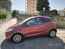 Viola Usata 2011 Ford Ka Titanium Due volumi | 4990 € (Buon prezzo)