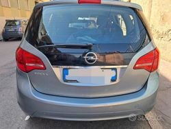 Grigio Usata 2014 Opel Meriva Monovolume | 4900 € (Buon prezzo)
